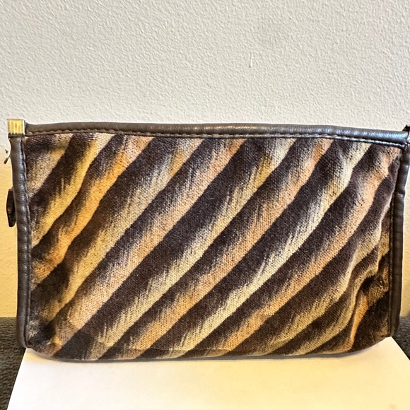 Ella Firenze Velvet Floral Cosmetic Bag Pouch - Picture 3 of 13